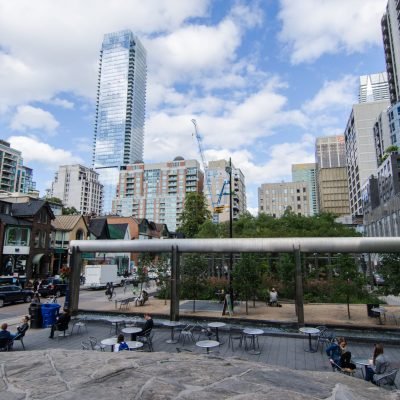 Seen in the film My Ex-Ex.
https://moviemaps.org/locations/826